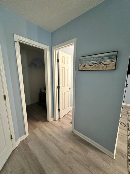 Adorable 3Br/2Ba W/ Garage 2Min Walk Ecu Health Villa Грийнвил Екстериор снимка
