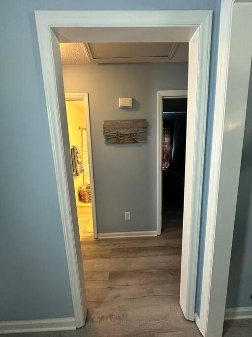 Adorable 3Br/2Ba W/ Garage 2Min Walk Ecu Health Villa Грийнвил Екстериор снимка